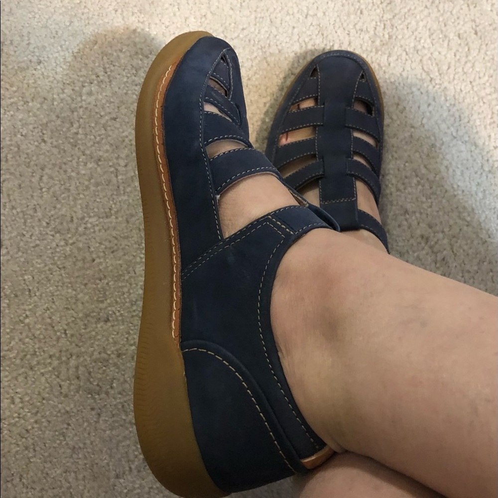 Clarks Unstructured Women 8 1/2 M Leather Sandals T Strap Comfort Shoe